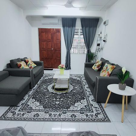 Casa Aira Cozy & Comfy Home Kampong Kepayang Екстер'єр фото